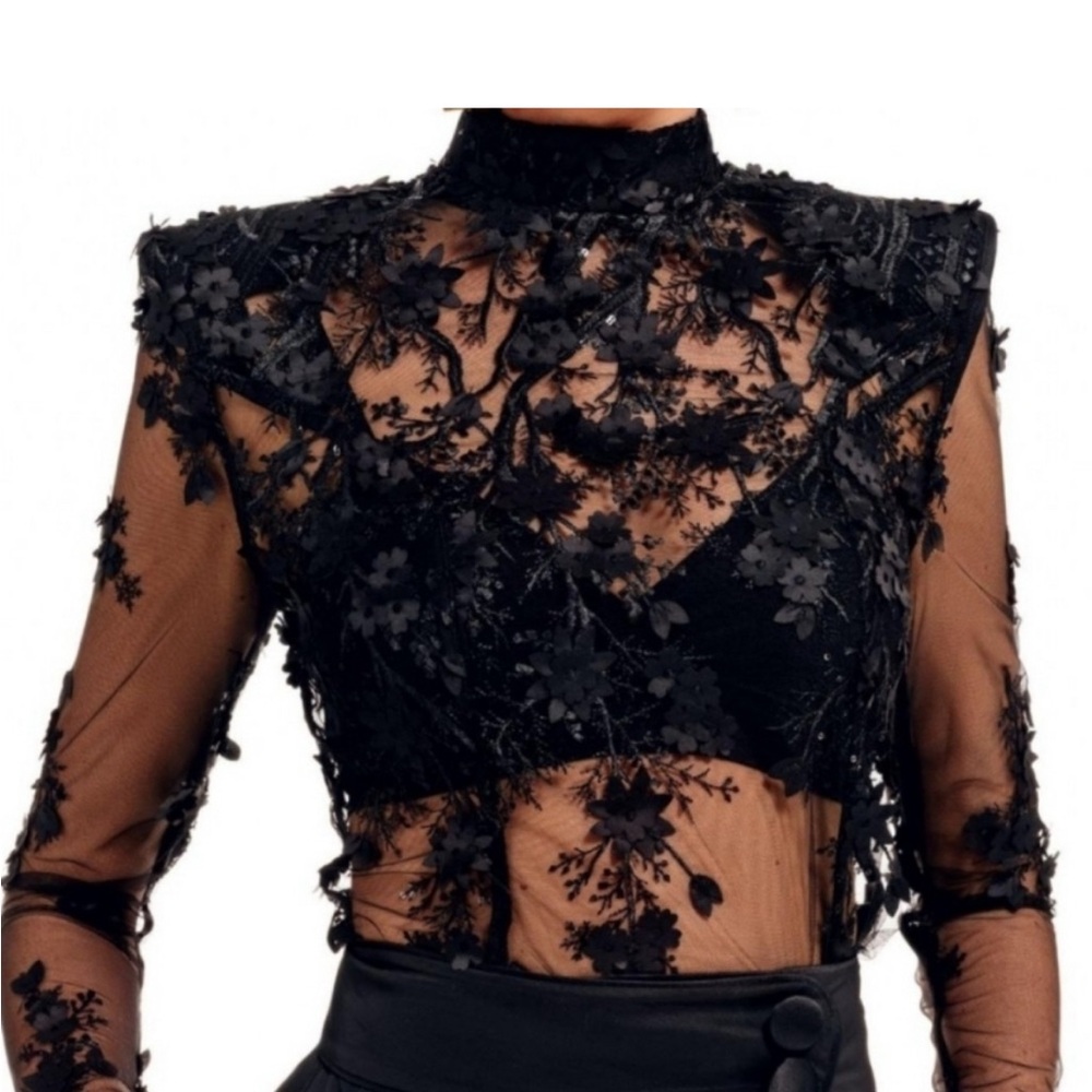 Zhivago Mulwala Blouse in Black lace and flowers 6 - Picture 4 of 4